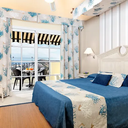 Hotel Gran Oasis 4*